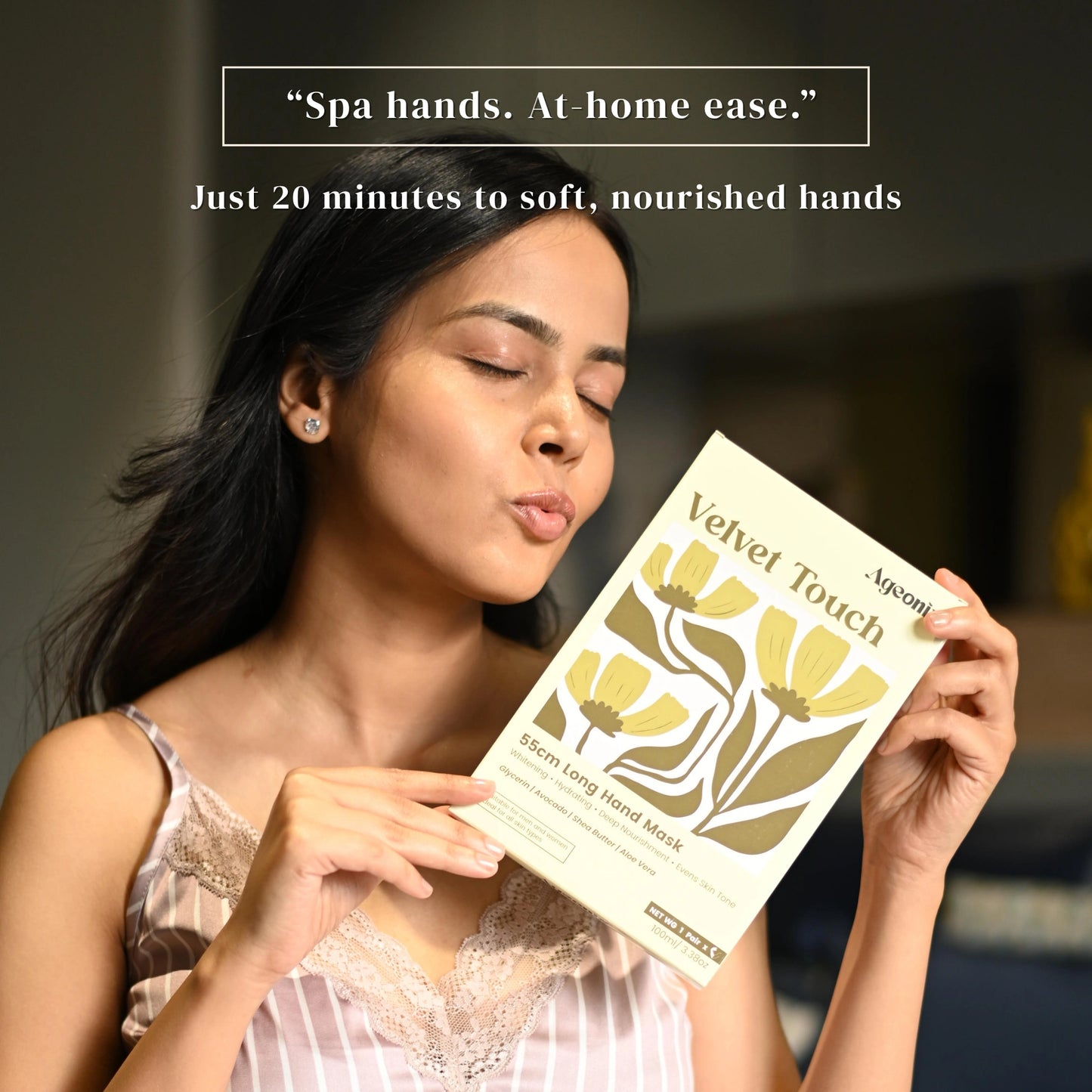 Velvet Touch 55cm Hydrating Hand & Arm Mask with Avocado & Glycerin – 1 Pair